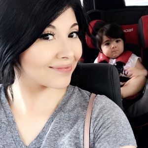 Meet your Posher, Laura